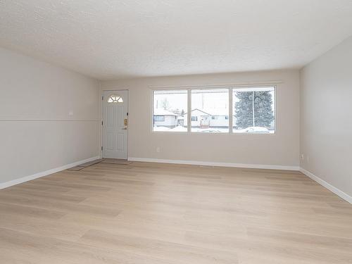 15742 107A Avenue, Edmonton, AB - Indoor Photo Showing Other Room