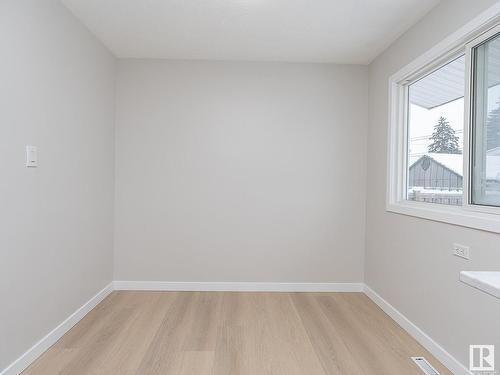 15742 107A Avenue, Edmonton, AB - Indoor Photo Showing Other Room