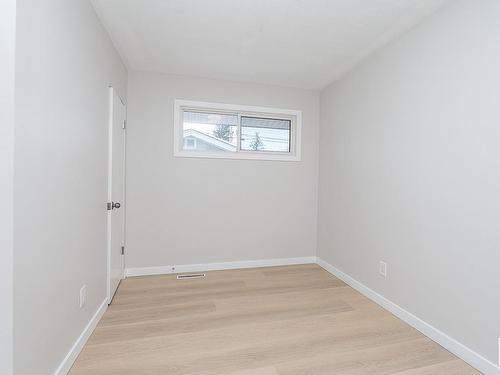 15742 107A Avenue, Edmonton, AB - Indoor Photo Showing Other Room