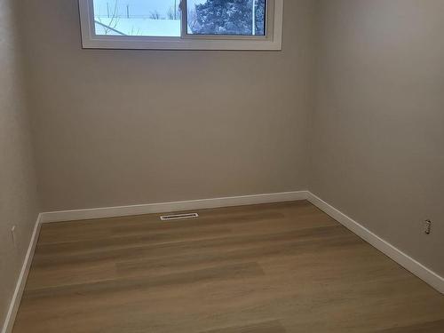 15742 107A Avenue, Edmonton, AB - Indoor Photo Showing Other Room