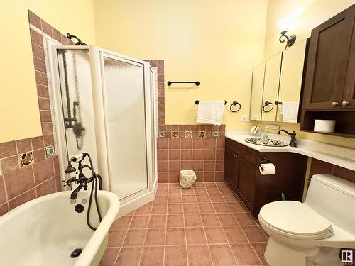 4924 50 Street, Holden, AB - Indoor Photo Showing Bathroom