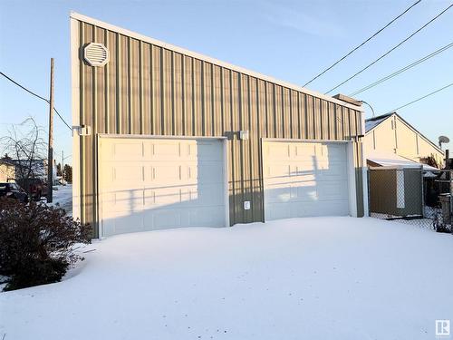 4924 50 Street, Holden, AB - Outdoor With Exterior