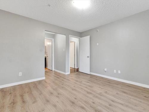 134 1180 Hyndman Road, Edmonton, AB - Indoor Photo Showing Other Room