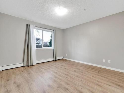 134 1180 Hyndman Road, Edmonton, AB - Indoor Photo Showing Other Room