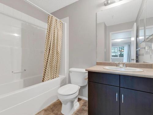 134 1180 Hyndman Road, Edmonton, AB - Indoor Photo Showing Bathroom