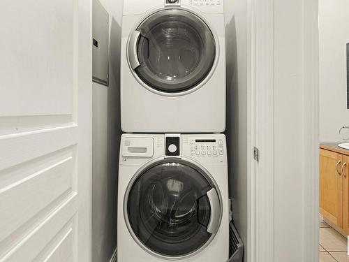 422 10407 122 Street, Edmonton, AB - Indoor Photo Showing Laundry Room