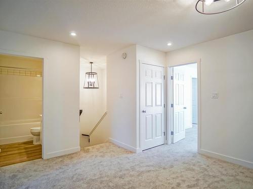 1235 14 Avenue, Edmonton, AB - Indoor Photo Showing Other Room