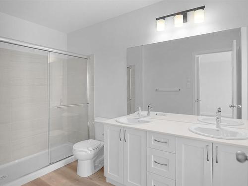 17318 6A Street, Edmonton, AB - Indoor Photo Showing Bathroom