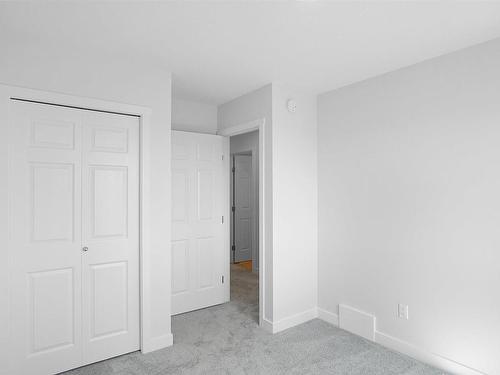 17318 6A Street, Edmonton, AB - Indoor Photo Showing Other Room