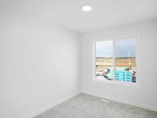 17322 6A Street, Edmonton, AB - Indoor Photo Showing Other Room