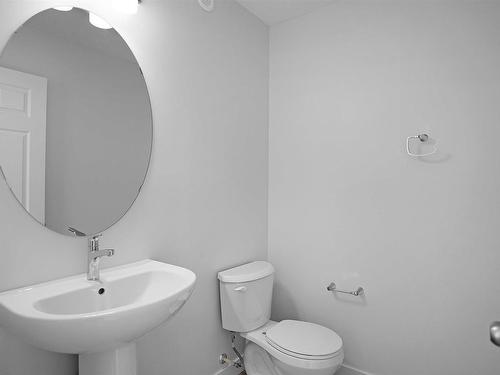 17326 6A Street, Edmonton, AB - Indoor Photo Showing Bathroom