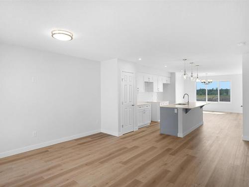 17358 6A Street, Edmonton, AB - Indoor Photo Showing Kitchen