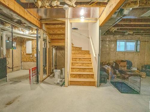 25 Meadowbrook Way, Spruce Grove, AB - Indoor Photo Showing Basement