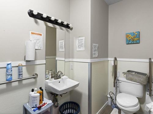 9512 154 Street, Edmonton, AB - Indoor Photo Showing Bathroom