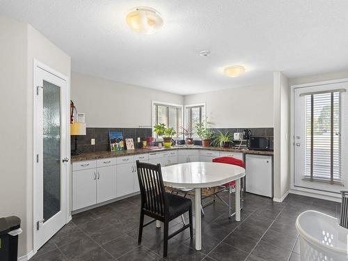 9512 154 Street, Edmonton, AB - Indoor