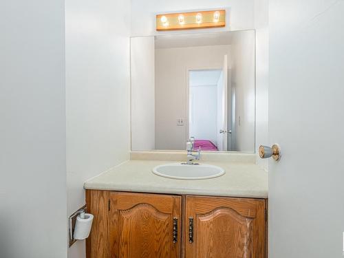 14504 31 Street, Edmonton, AB - Indoor Photo Showing Bathroom