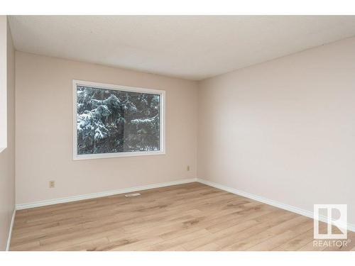 8516 33 Avenue, Edmonton, AB - Indoor Photo Showing Other Room