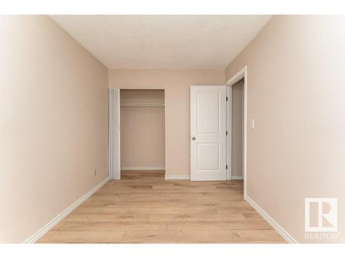 8516 33 Avenue, Edmonton, AB - Indoor Photo Showing Other Room