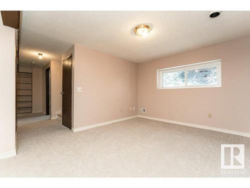 8516 33 Avenue, Edmonton, AB - Indoor Photo Showing Other Room