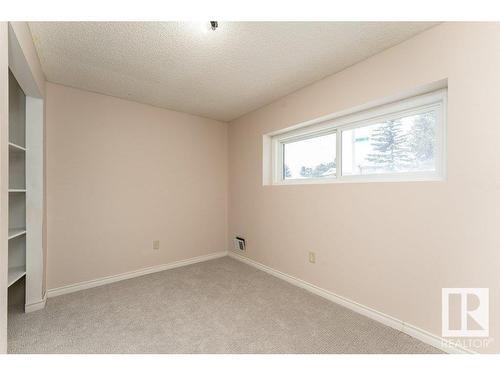 8516 33 Avenue, Edmonton, AB - Indoor Photo Showing Other Room