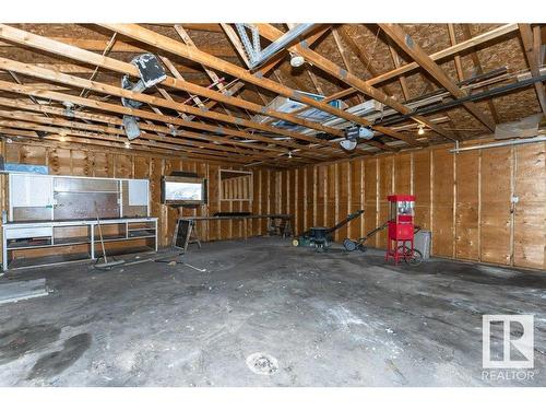 8516 33 Avenue, Edmonton, AB - Indoor Photo Showing Garage