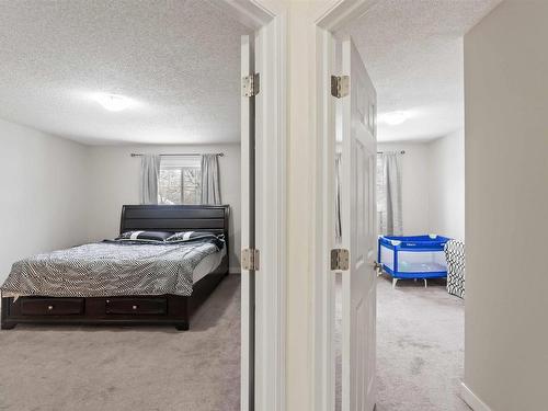 11913 63 St, Edmonton, AB - Indoor Photo Showing Bedroom