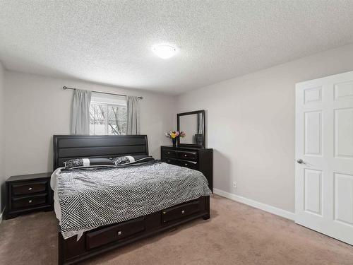 11913 63 St, Edmonton, AB - Indoor Photo Showing Bedroom