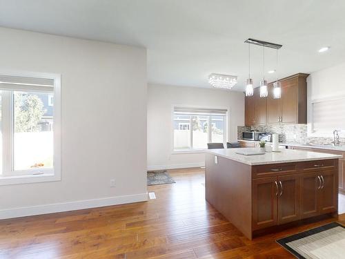 1835 20Ave, Edmonton, AB - Indoor Photo Showing Kitchen