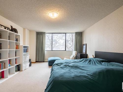 202 9921 104 Street, Edmonton, AB - Indoor Photo Showing Bedroom