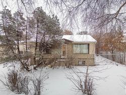 12013 40 Street  Edmonton, AB T5W 2L2