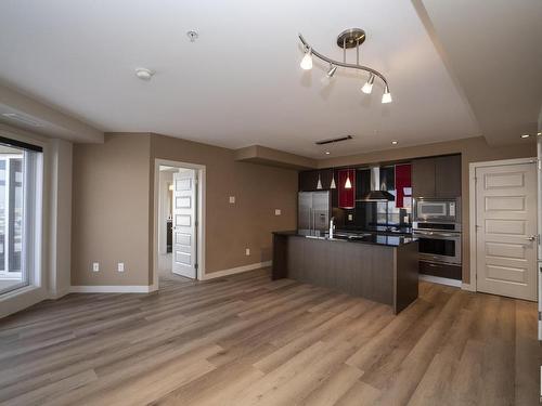 1307 10388 105 Street, Edmonton, AB - Indoor Photo Showing Kitchen