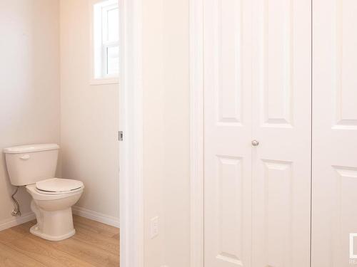 12439 83 Street, Edmonton, AB - Indoor Photo Showing Bathroom