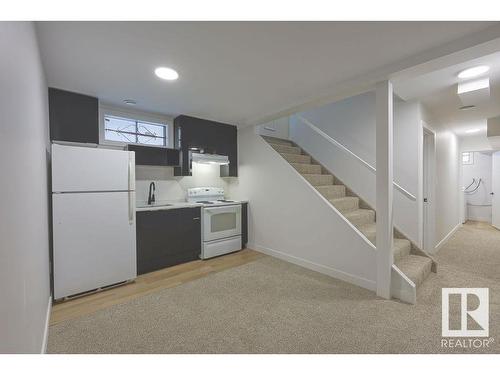 12825 87 Street, Edmonton, AB - Indoor Photo Showing Kitchen