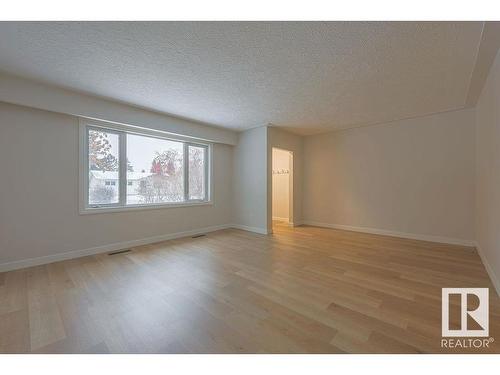 12825 87 Street, Edmonton, AB - Indoor Photo Showing Other Room