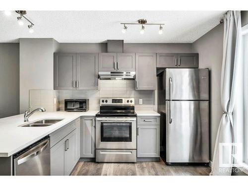 35 4470 Prowse Road, Edmonton, AB - Indoor Photo Showing Kitchen With Double Sink