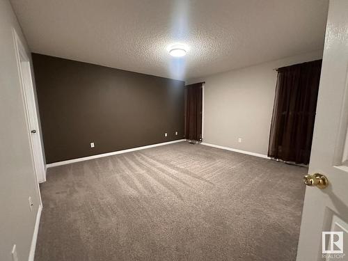 417 86 Street, Edmonton, AB - Indoor Photo Showing Other Room