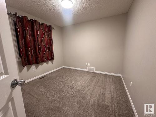 417 86 Street, Edmonton, AB - Indoor Photo Showing Other Room