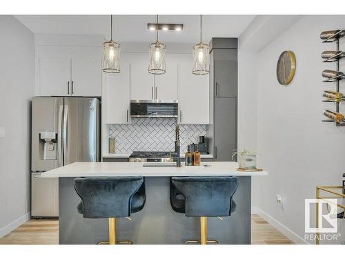 11317 95A Street, Edmonton, AB - Indoor Photo Showing Kitchen With Stainless Steel Kitchen With Upgraded Kitchen