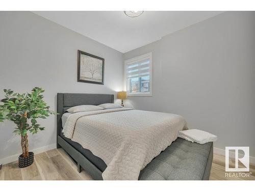 11317 95A Street, Edmonton, AB - Indoor Photo Showing Bedroom