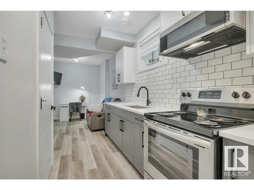 11317 95A Street, Edmonton, AB - Indoor Photo Showing Kitchen