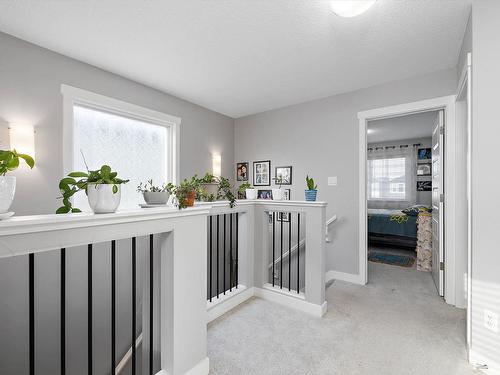 20733 99A Avenue Nw, Edmonton, AB - Indoor Photo Showing Other Room