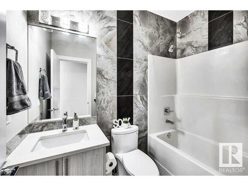 363 Glenridding Ravine Road, Edmonton, AB - Indoor Photo Showing Bathroom