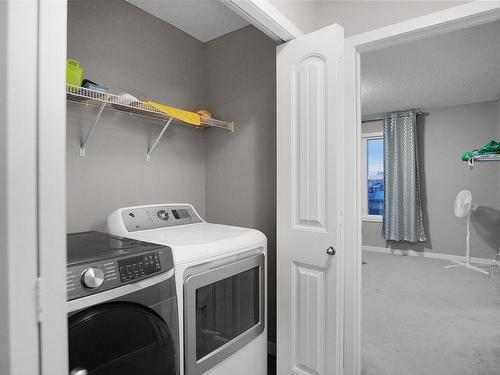 8404 24 Avenue Sw, Edmonton, AB - Indoor Photo Showing Laundry Room