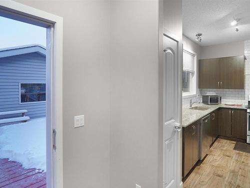 8404 24 Avenue Sw, Edmonton, AB - Indoor Photo Showing Kitchen