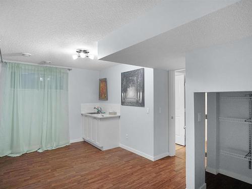 8404 24 Avenue Sw, Edmonton, AB - Indoor Photo Showing Other Room