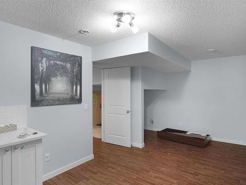 8404 24 Avenue Sw, Edmonton, AB - Indoor Photo Showing Other Room