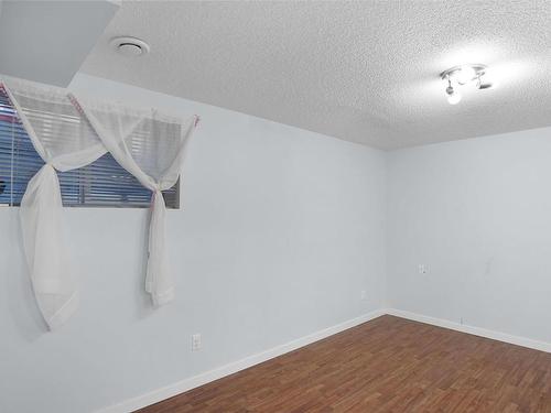 8404 24 Avenue Sw, Edmonton, AB - Indoor Photo Showing Other Room