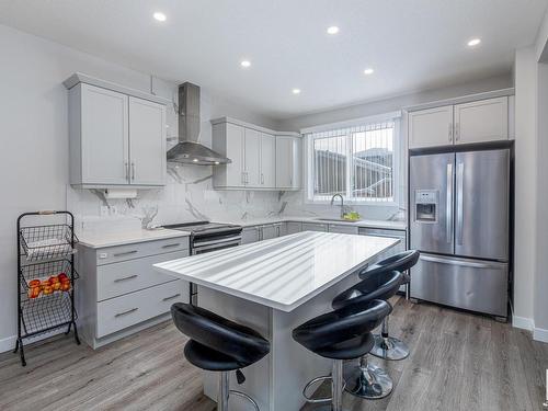 22353 93A Avenue, Edmonton, AB - Indoor Photo Showing Kitchen With Stainless Steel Kitchen With Upgraded Kitchen