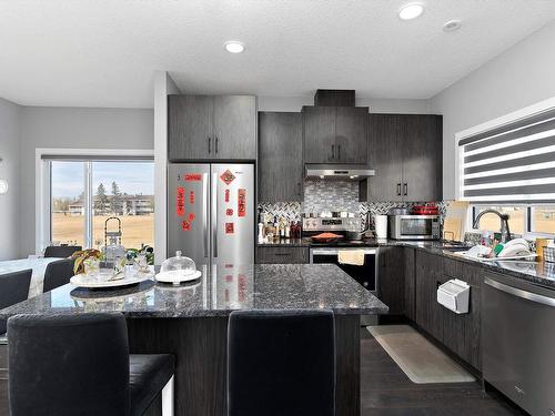 40 215 Saddleback Road, Edmonton, AB - Indoor Photo Showing Kitchen With Upgraded Kitchen