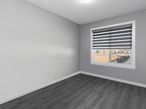 40 215 Saddleback Road, Edmonton, AB - Indoor Photo Showing Other Room